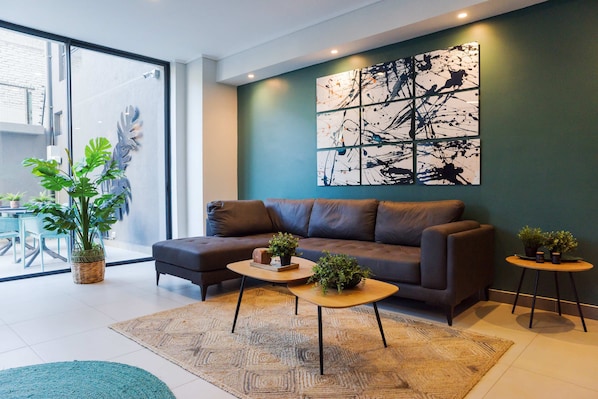 TV, offices