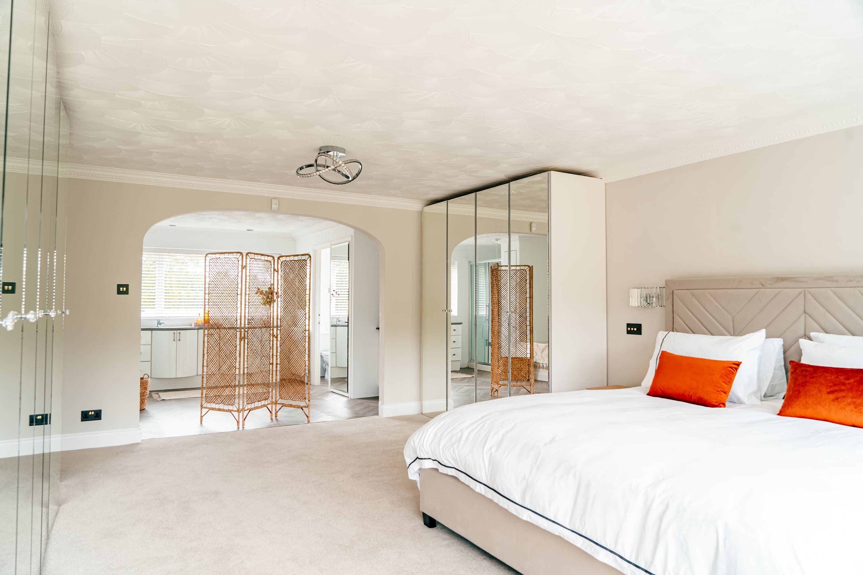 5 bedrooms, iron/ironing board, travel crib, WiFi