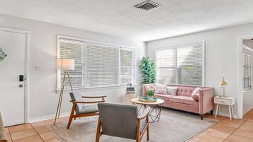 Room, Patio | Living area | TV