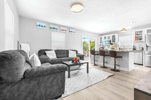 House, Multiple Beds, Pool Access, Garden View (The Tampa Oasis) | Living area | 42-inch flat-screen TV with digital channels - The Tampa Oasis (Tampa)