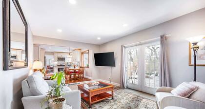 ‼️Lovely Ann Arbor Retreat Near Parks & Shops