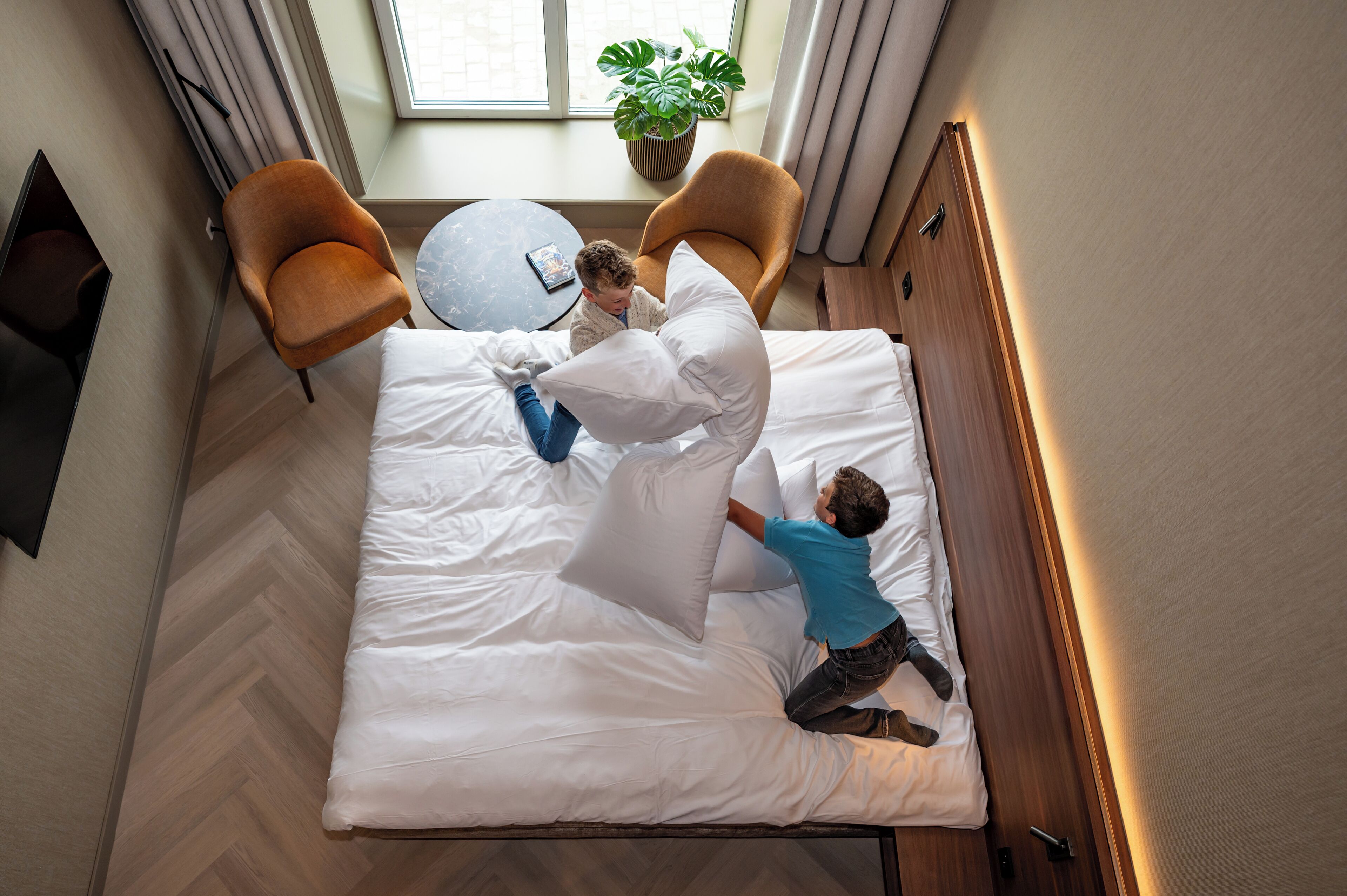 4 Persoons kamer (2 kingsize bedden) | Geluiddichte muren, gratis wifi