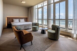 Habitación Royal doble, vistas al mar | Sistema de insonorización y wifi gratis