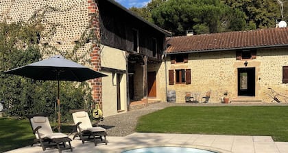 Beautiful, private house with large pool & garden.