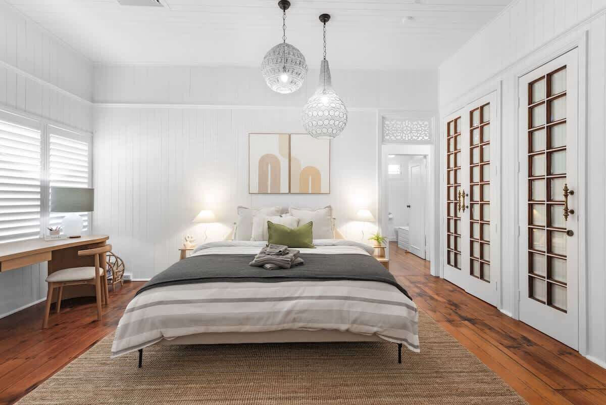 1 Schlafzimmer, Schreibtisch, Bügeleisen/Bügelbrett, Reisekinderbett