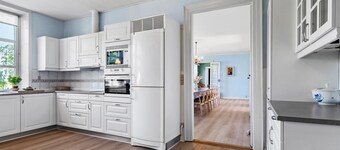 Lovely home in Lunderskov with WiFi