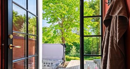 Lovely home in Lunderskov with WiFi