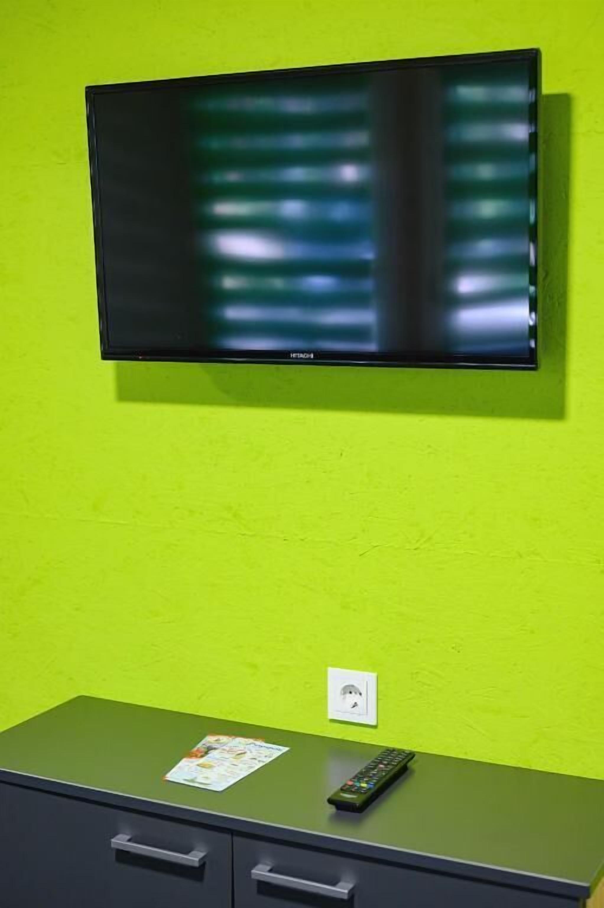 TV