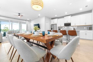 Townhome, Multiple Beds, Patio (Waterview Luxury Retreat) | Dining
