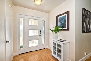 Interior - Encinitas beach home (Encinitas)