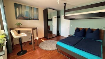 1 bedroom, free WiFi, bed sheets