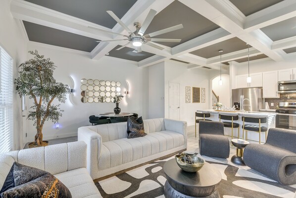 Apartment (3 Bedrooms) | Front of property