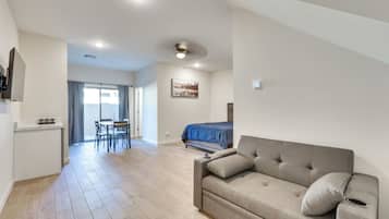 Apartment (0 Bedroom) | Interior