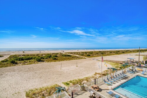 Beachfront Condo in Wildwood Crest w/ Pool Access!