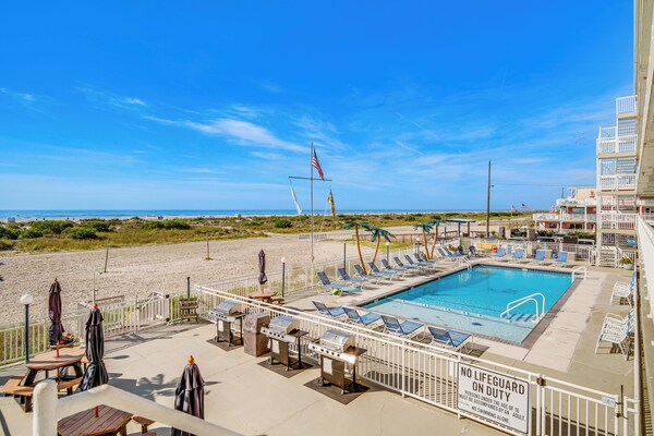 Walk To Shore: Wildwood Crest Studio W/ Pool View! - New Jersey