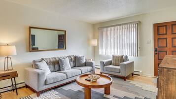 Rumah (3 Bedrooms) | Bagian depan properti