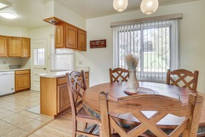 House (3 Bedrooms) | Interior - 2 Mi to UNM Campus: Home in Quiet Area of ABQ (Albuquerque)