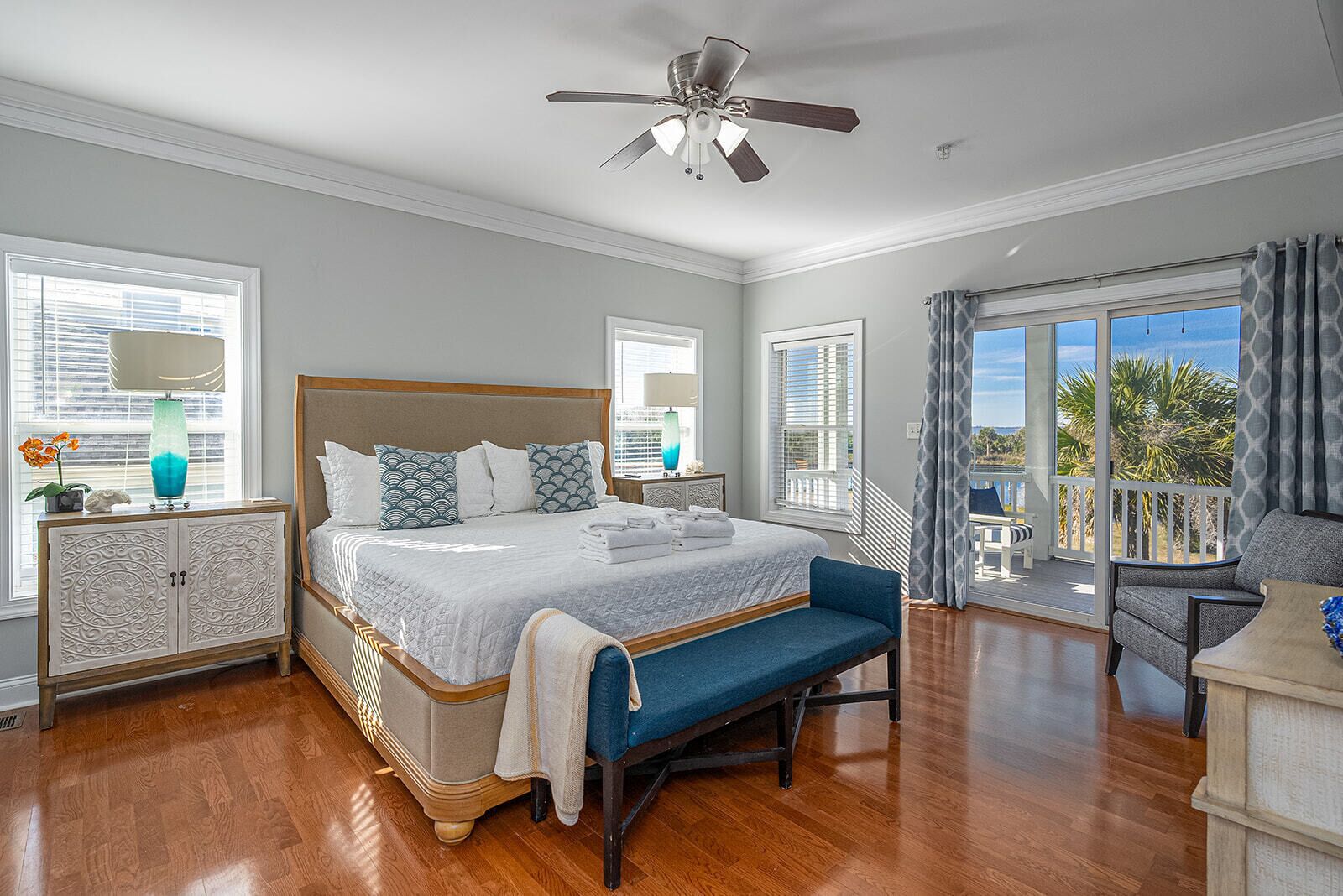 5 makuuhuonetta, silitysrauta/-lauta, ilmainen Wi-Fi, vuodevaatteet