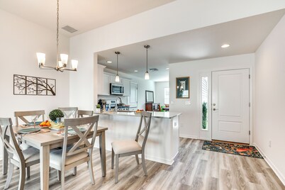 The Villages Golf Escape: Home w/ Pool Access!