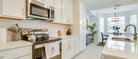 Apartment (2 Bedrooms) | Front of property