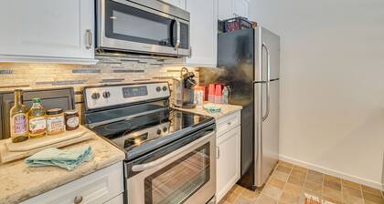 Walk to Ski Lift: Family-friendly Windham Townhome