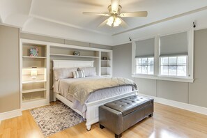 House (5 Bedrooms) | Interior