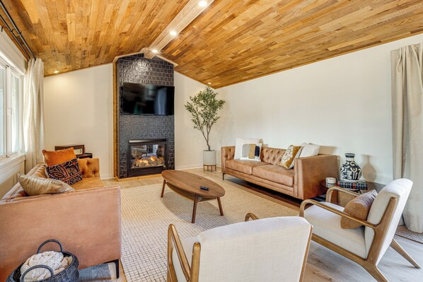 Front of property - Modern Oregon Cottage w/ Hot Tub: Walk to Beach! (Cloverdale)