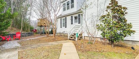 House (4 Bedrooms) | Front of property