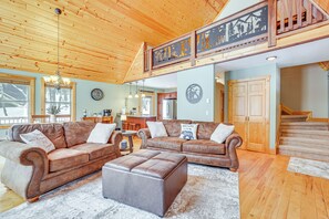 House (3 Bedrooms) | Interior