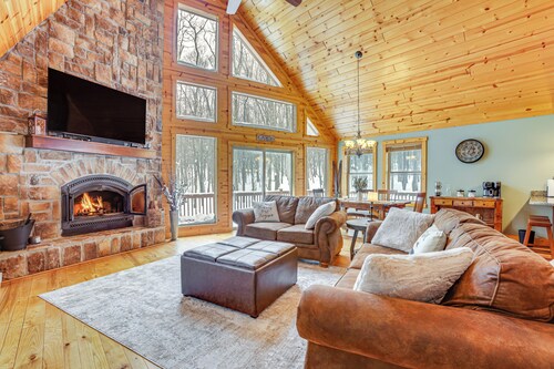 Hike, Ski & Raft: Terra Alta Cabin w/ Large Deck