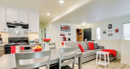 2 Mi to Lake Michigan: Family-friendly Home