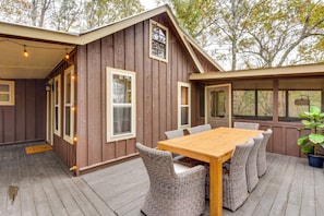 House (4 Bedrooms) | Interior - 1 Mi to Beach: Lake Rabun Home w/ Carriage House (Lakemont)