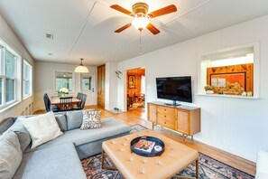 House (4 Bedrooms) | Interior - 1 Mi to Beach: Lake Rabun Home w/ Carriage House (Lakemont)