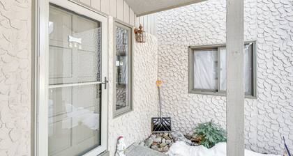 Mtn-view Patio & Hot Tub: Home in Avon