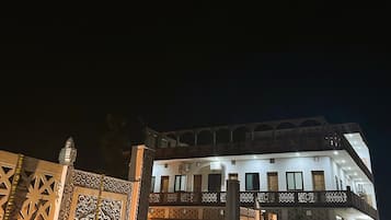 Ngoại thất