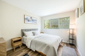 Apartment - Two-bedroom Apartment With a Sunny Patio (Honolulu)