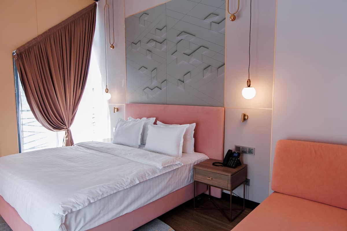 Minibar, in-room safe, laptop workspace, blackout curtains