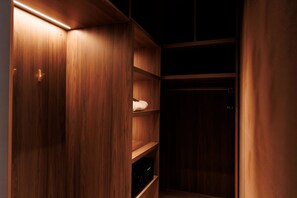 Phòng Cao cấp | Minibar, két bảo mật tại phòng, khu vực làm việc phù hợp cho laptop