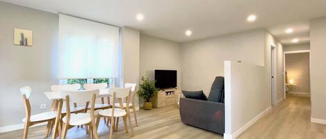 Televisión, oficina