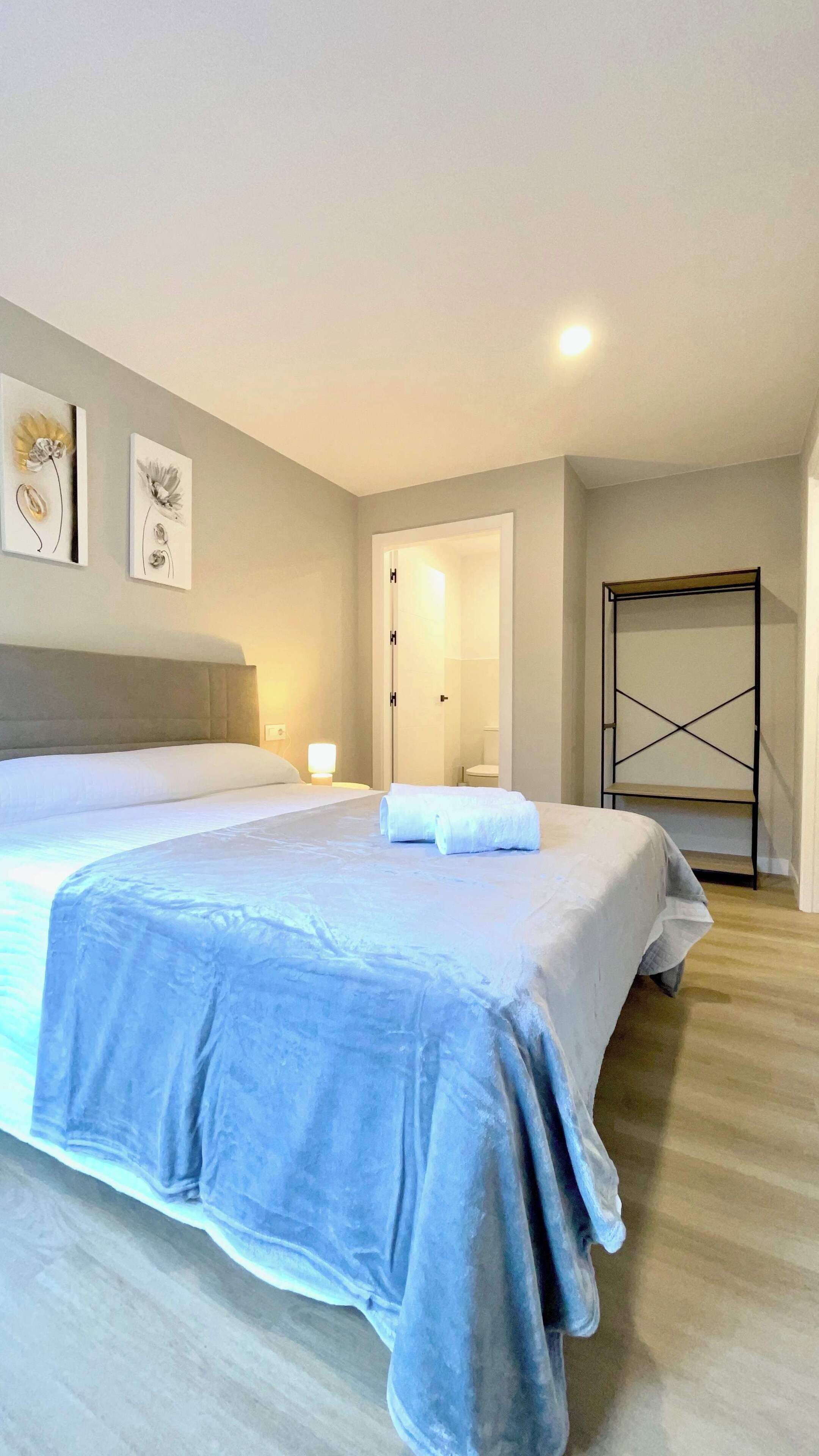 2 Schlafzimmer, Bügeleisen/Bügelbrett, WLAN, Bettwäsche