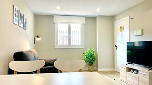 Interior - The Cliffs - AT Seiramar Sacido (Viveiro)