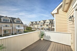 Property grounds - The Pineapple Palace (Lewes)