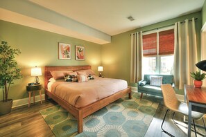 2 slaapkamers, een strijkplank/strijkijzer, gratis wifi