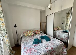 3 habitaciones, tabla de planchar con plancha y wifi gratis 