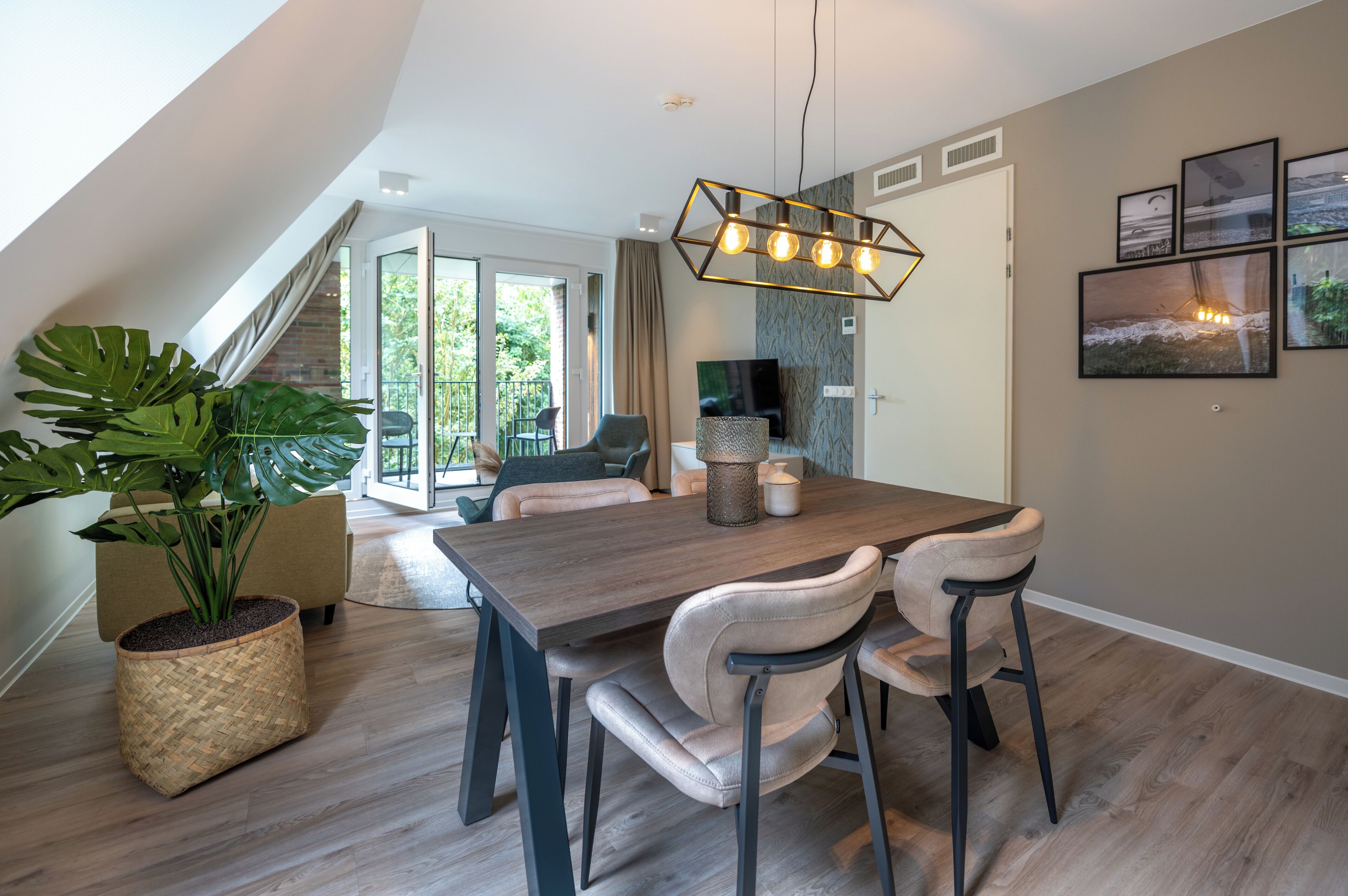 Apartemen, balkon | Area keluarga