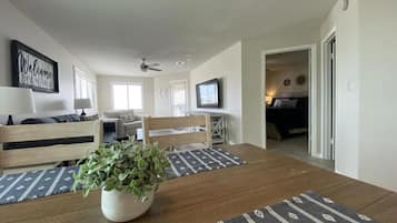 Condo, 1 Bedroom | Interior