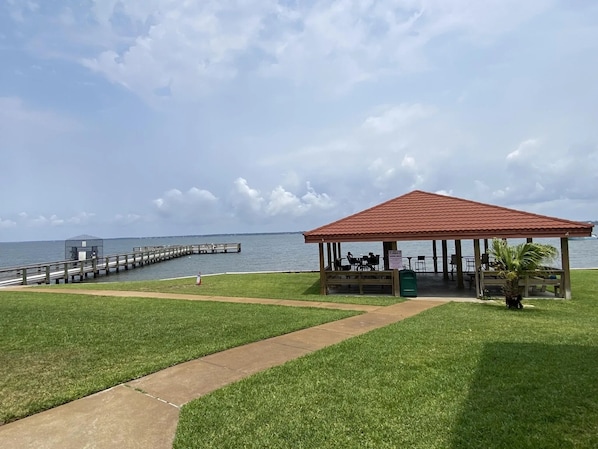 Condo, 1 Bedroom | Property grounds