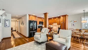 Apartment, 2 Schlafzimmer | Wohnbereich