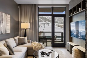 TV, fireplace, offices - Luxurious Deer Valley Ski Condo for 6 guests | Mountain Views, New Runs Open! (Park City)