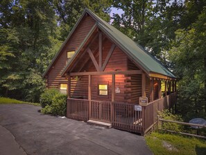 Cabin, 2 Bedrooms | Exterior - Chillin N Grillin 2 Bedroom Cabin (Sevierville)